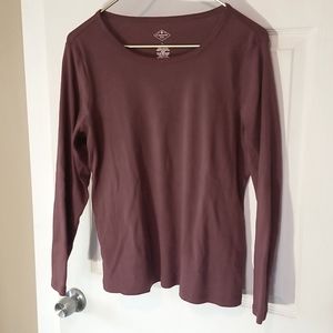 Wine colored long sleeve tee size Large